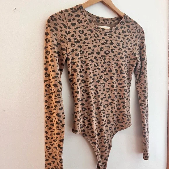 A&F One Piece - Picture 2 of 3